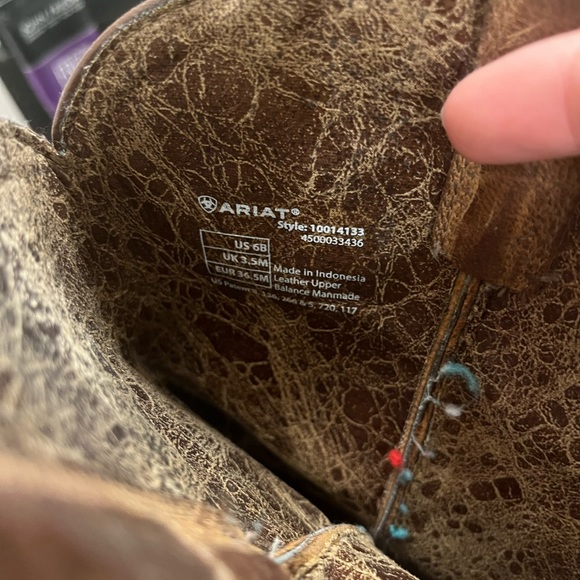 Ariat Boots - Picture 6 of 8